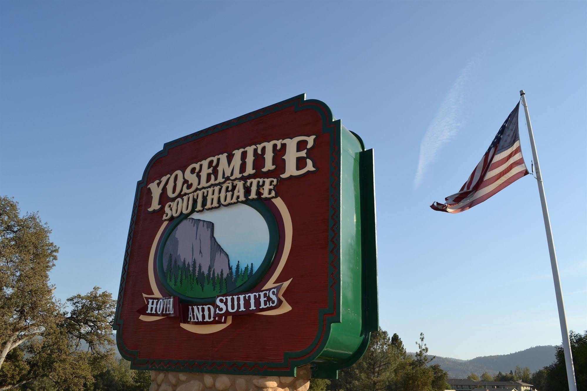 Yosemite Southgate Hotel & Suites Oakhurst Exterior photo